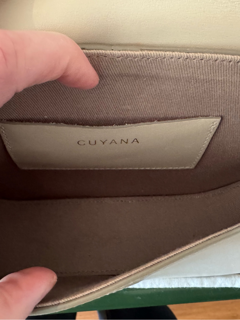 Cuyana Leather mini crossbody bag - Picture 5 of 6